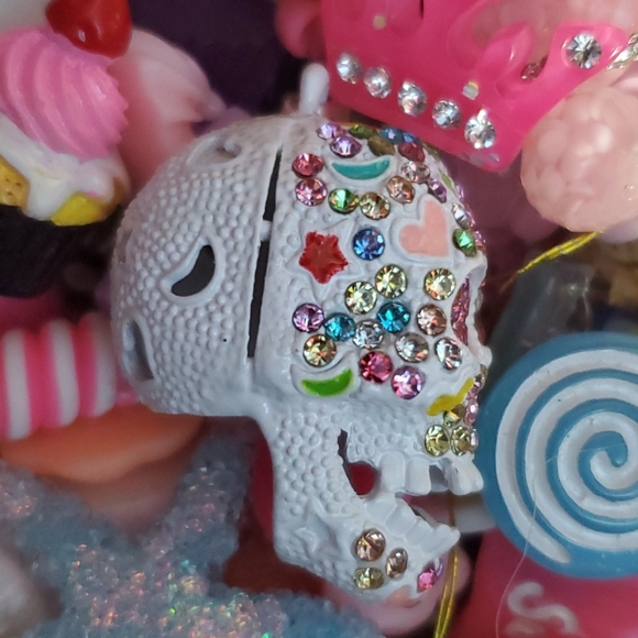 SKULL NECKLACE - Picture 5 of 9